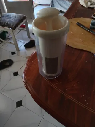 Vaso con escurridor y mortero de plástico