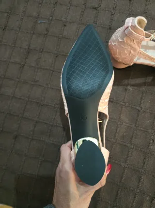 Zapatos punta fina T38 rosa tacón medio