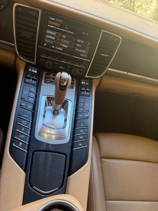 Porsche Panamera 2013