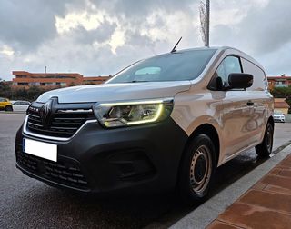 Renault Kangoo 2025 impecable FURGON 95CV.