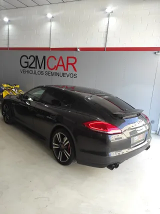 PORSCHE PANAMERA