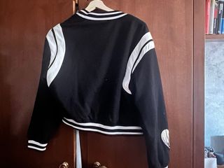 Chaqueta Bomber Negra con Logo R y 1998