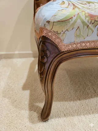 Tresillo,sillon,descalzadora Isabelina,madera.