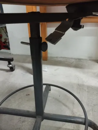 Silla de joyero, industrial. Vintage.