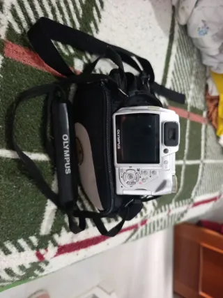 Cámara Olympus SP-7.1 Megapíxeles