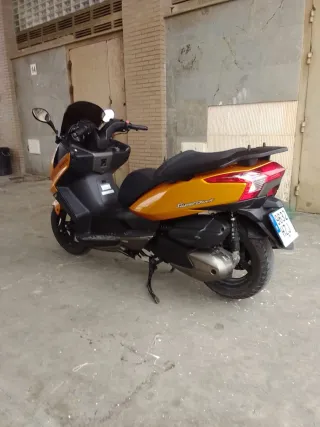Kymco Maxi Scooter