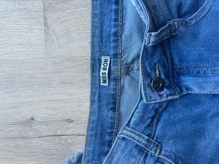 Pantalones vaqueros pitillo rotos