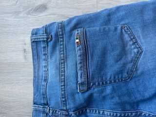 Pantalones vaqueros pitillo rotos