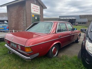 Mercedes-Benz Clase E 1980