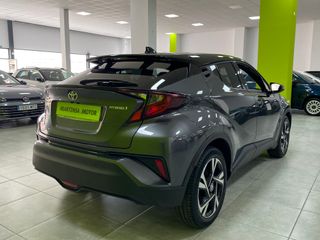 Toyota CHR Advance 1.8 125H e-CVT HEV Espectacular