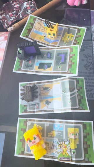 Figuras Minecraft Kinder Joy