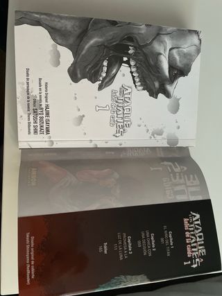 Ataque a los titanes, Antes de la caída 1