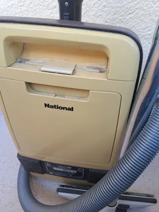 Aspiradora. Regalo planchador.