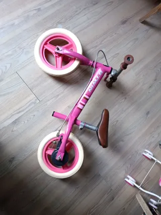 Bici sin pedales Btwin rosa