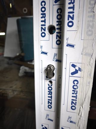 Puerta PVC CORTIZO 85 x 231 NUEVA
