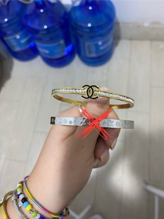 Pulsera Acero Inoxidable con simbolo negro