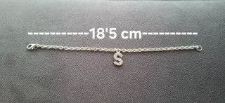 Pulsera con letra S y piedras