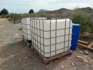 Depósitos de agua 1000L