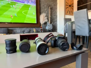 Cámara Canon EOS 1300D + Accesorios