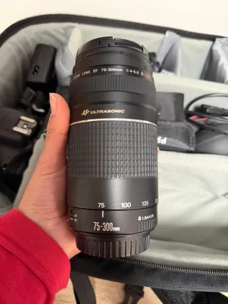 Cámara Canon EOS 1300D + Accesorios