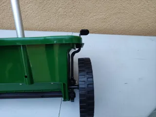 Carro esparcidor de semillas 14L
