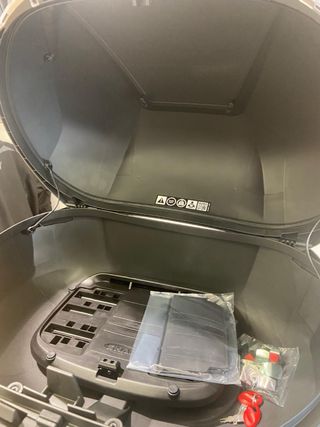 Baúl Moto S-Line 42L Negro Carbono