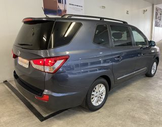 SsangYong Rodius e-Xdi Limited Auto