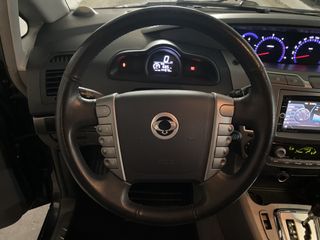 SsangYong Rodius e-Xdi Limited Auto