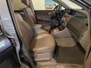 SsangYong Rodius e-Xdi Limited Auto