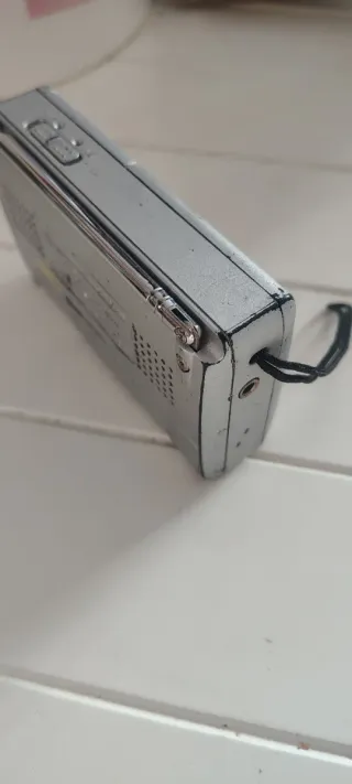 Radio Analógica FAMAPREM Plata