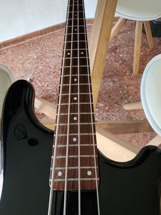 Bajo kawai japonés impoluto