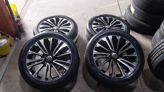 Llantas 18 Volkswagen T5 T6 con Neumáticos