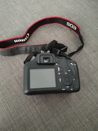 Cámara Canon 4000D Negra