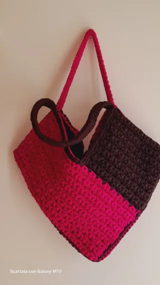 Borsa uncinetto fatta a mano