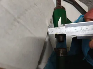 Torchietto per bottoni completo di punzone