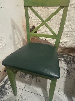 Mesas de madera para bar, barnizadas en verde