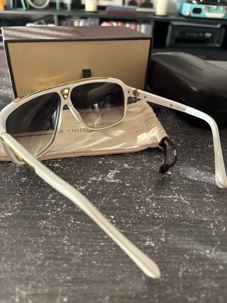 Gafas de Sol Louis Vuitton Doradas y Blancas