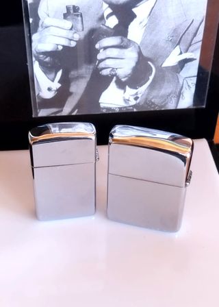 Pareja Zippo Slim y Regular History of Logogram