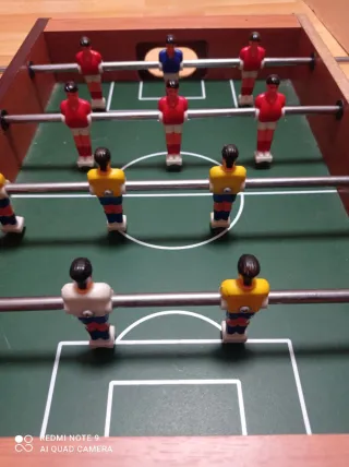 Mini futbolín con 2 pelotas