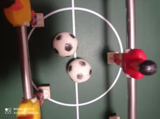 Mini futbolín con 2 pelotas