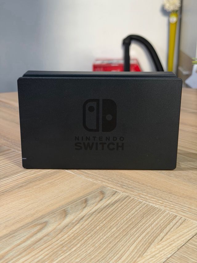 Nintendo Switch V2 (Batteria Migliorata) + Accessori
