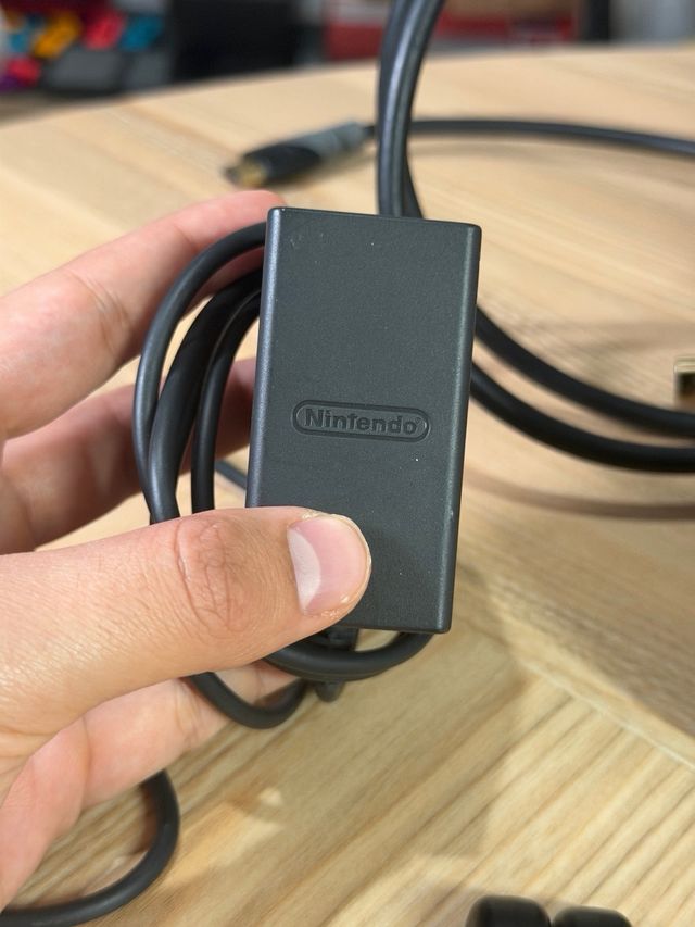 Nintendo Switch V2 (Batteria Migliorata) + Accessori