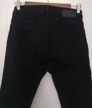 Vaqueros negros Mango Talla M