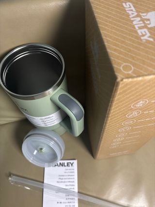 Caneca Stanley Quencher H2.0 1.18L Verde Oliva