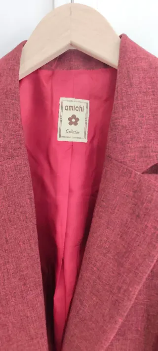 Blazer Amichi color burdeos