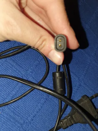 Cargador Noru NR-913-7749 AC/DC