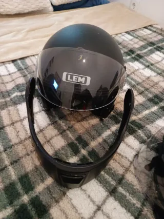 2 Cascos Moto Negro Visera LEM MT