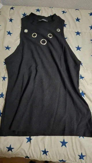 Camiseta tirantes negra con anillas Talla L