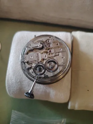 Relógio de bolso com repetição de horas