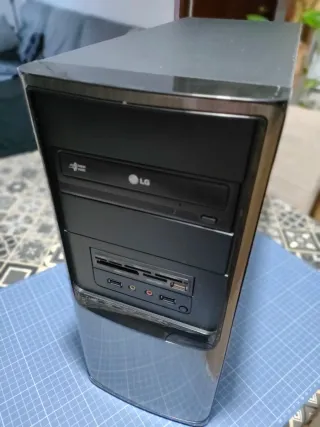 PC Económico formato torre